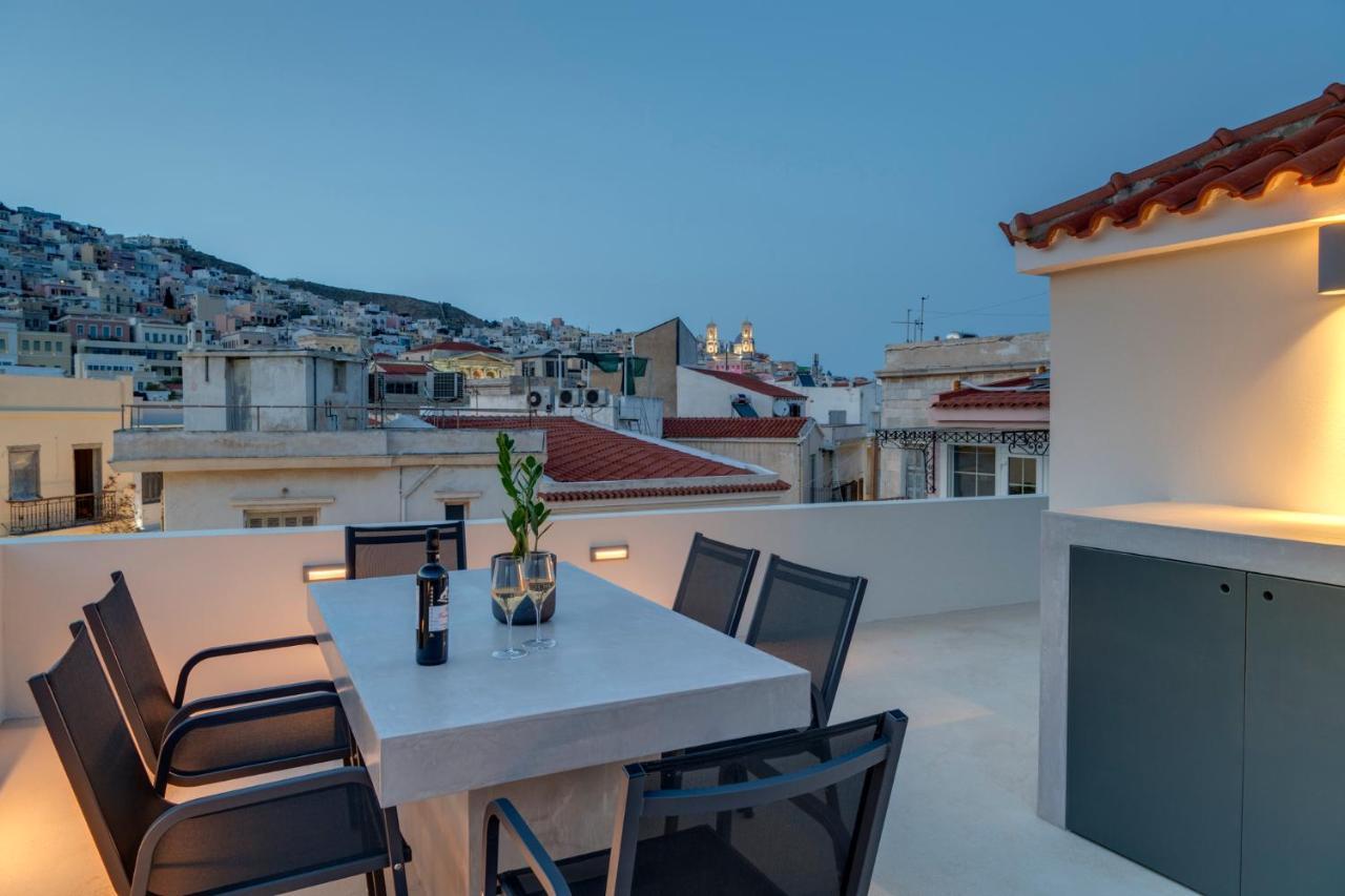 The Heart Of Syra - Your Home In Ermoupolis Exterior foto